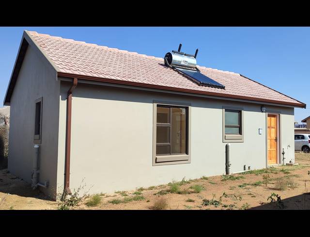 3 BEDROOM FREEHOLD FOR SALE IN SHARON PARK